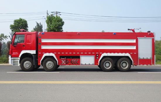 25噸泡沫消防車