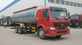 斯太爾后雙橋粉粒物料運(yùn)輸車(chē)圖片