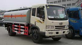 解放單橋化工液體運輸車圖片